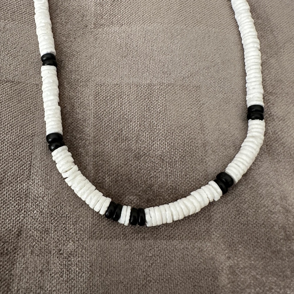 VTG Napili White Shell Beaded Necklace Hawaiian Beach Surfer Choker Barrel Clasp